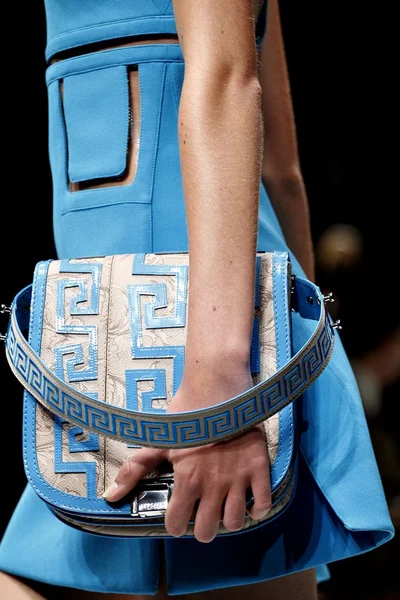 Look 29